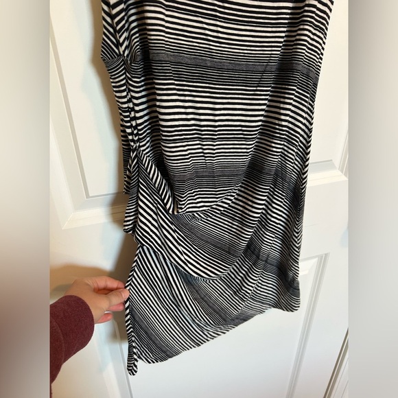 Y2K Black and White Striped Dress with cinch - Picture 2 of 3